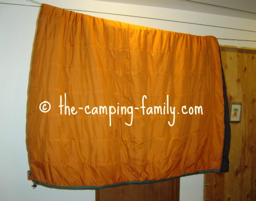 sleeping bag on clothesline