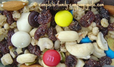 Trail Mix Recipe: Make Your Own Healthy Homemade Trail Mix Snack